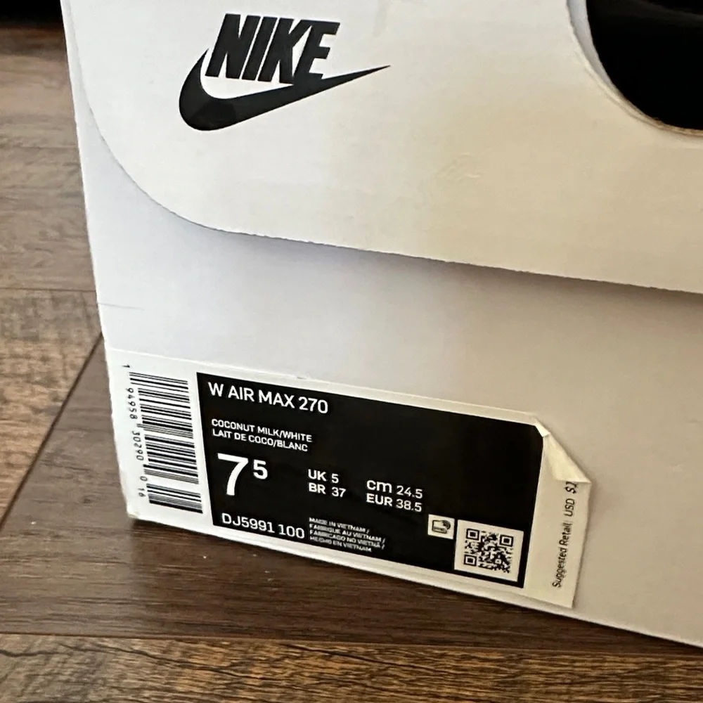 Nike Air Max 270 Coconut Milk/White (Size 7.5 Women’s) - Picture 2 of 7